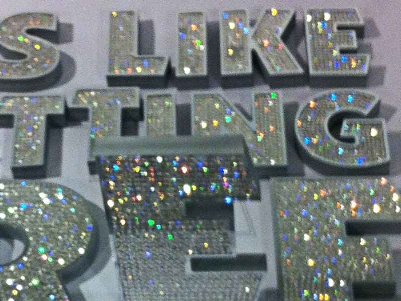 Swarovski-typography-by-camilo-rojas__25_