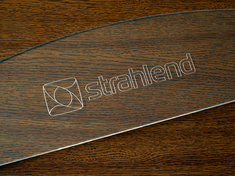 Strahlend_infant_warmer_glass-dribbble